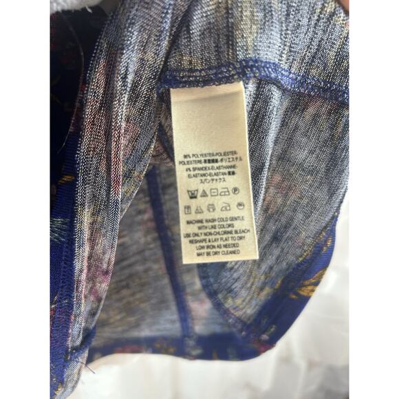 Free People Dock Street Ruffle Top Sz S Blue Combo Keyhole Back 3/4 Slv Stretchy - Picture 5 of 6